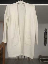Kremowy biały długi dłuższy sweter sweterek kardigan