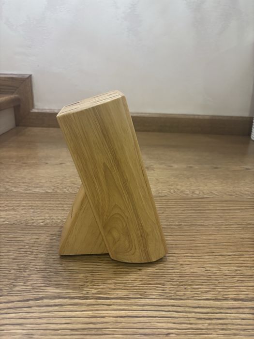 Підставка для ножів BergHoff