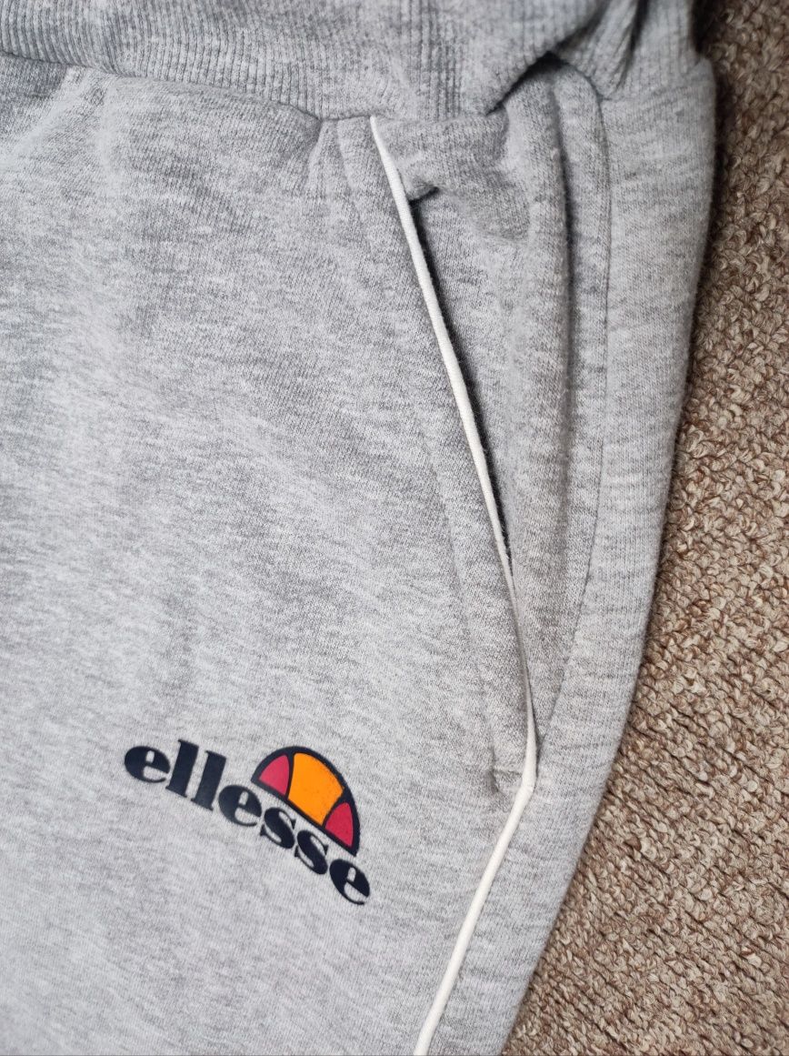 Спортивні жіночі штани " ellesse "