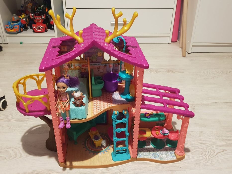 Leśny domek jelonków enchantimals