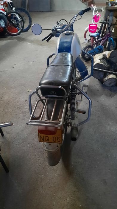 Mota Vanguard, com documentos