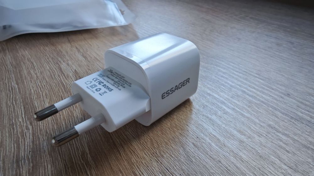 Зарядка Essager GAN