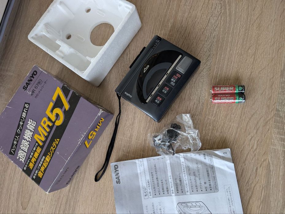 Sanyo MR-57 — легендарный рабочий ретро кассетный плеер