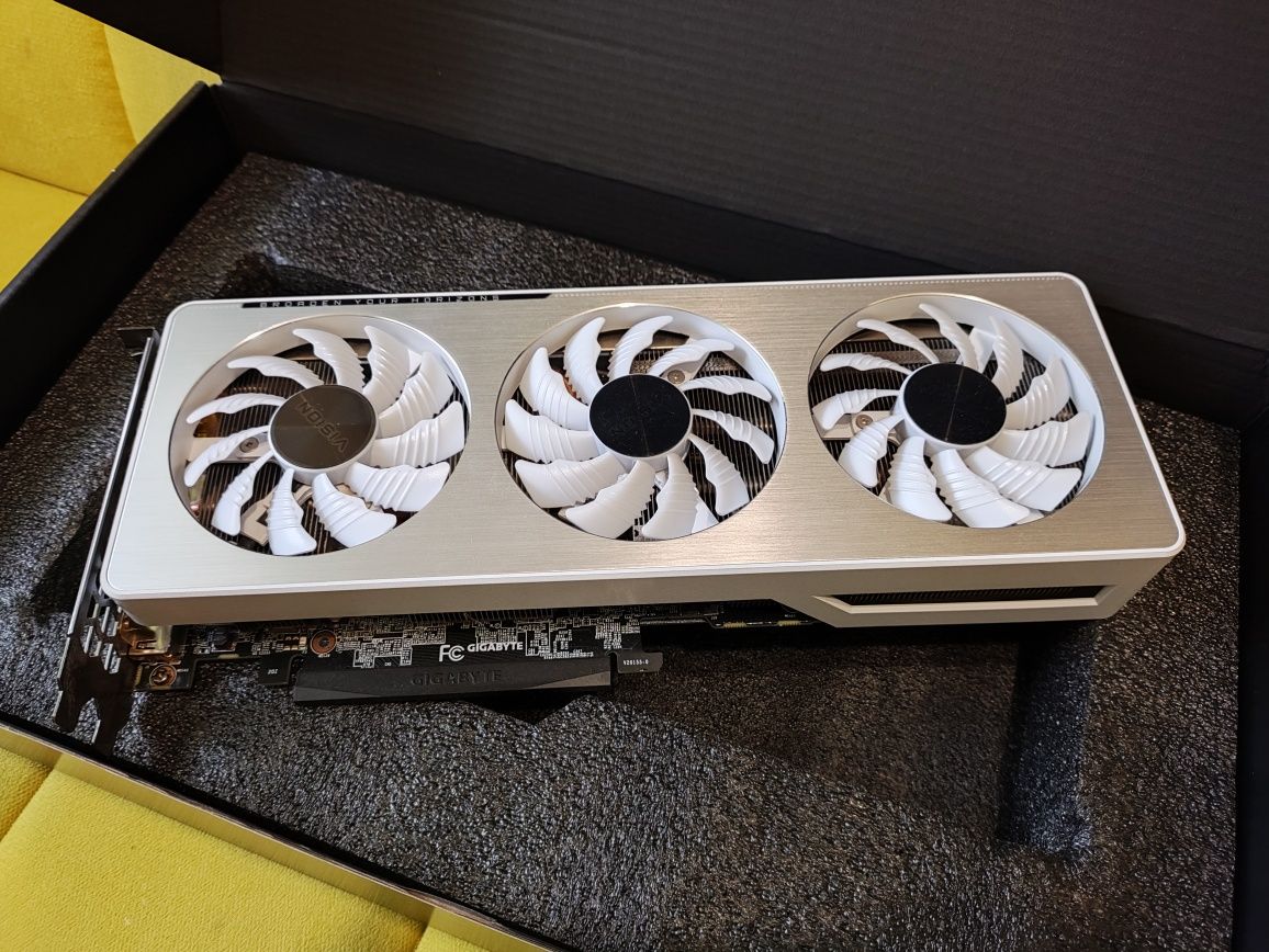 Видеокарта Geforce RTX 3060 Ti Gigabyte Vision