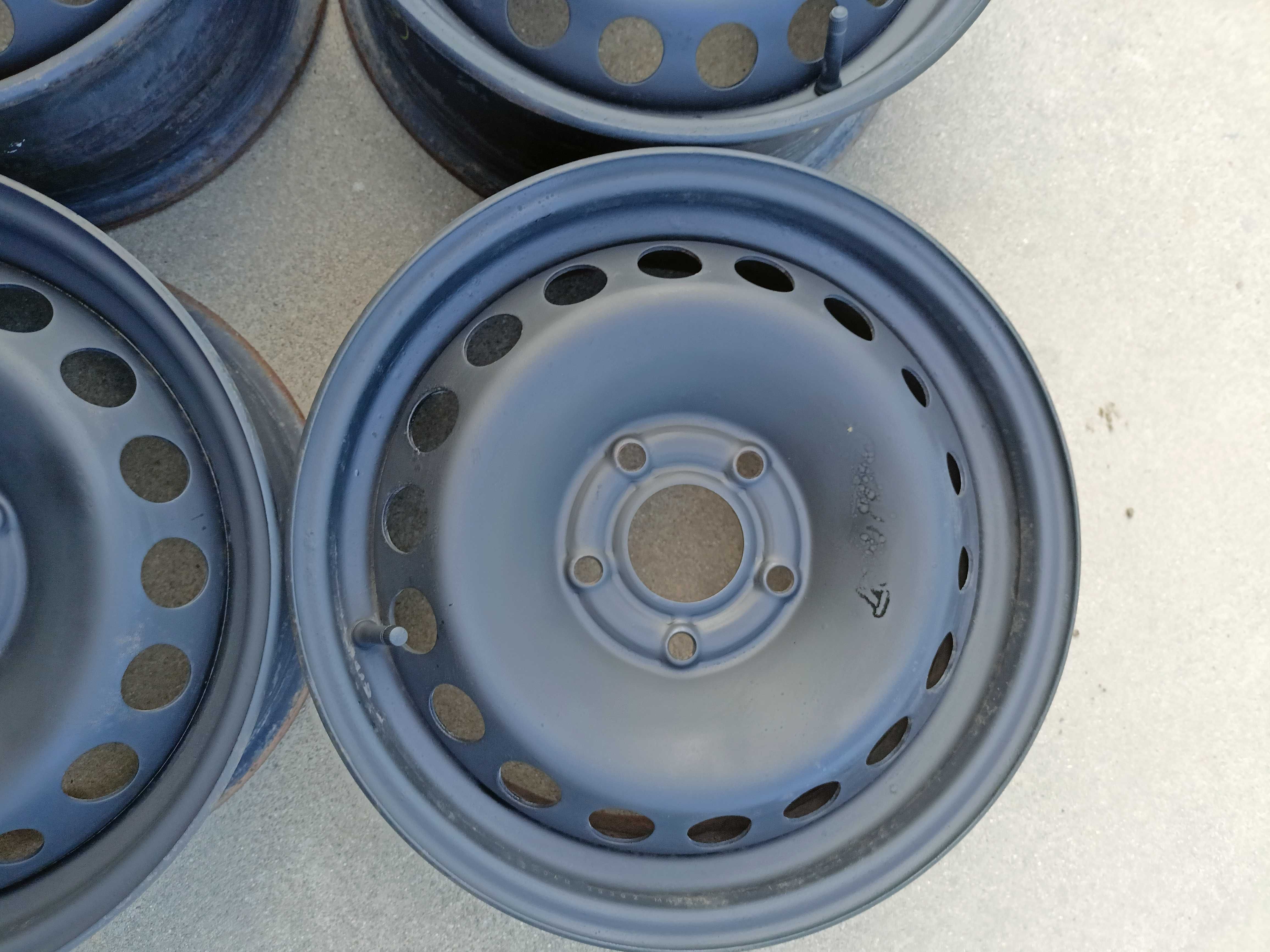 27 felgi stalowe 15  renault  megane 5x114,3 ET47