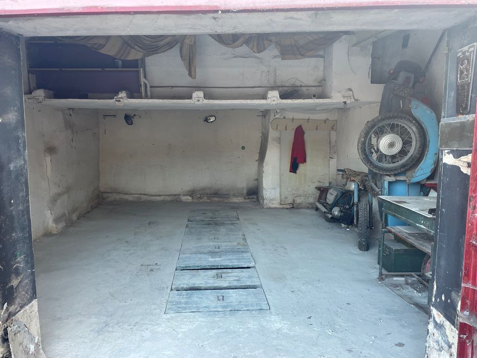 Гараж на 2 авто правильної форми Сокіл Єрошенка