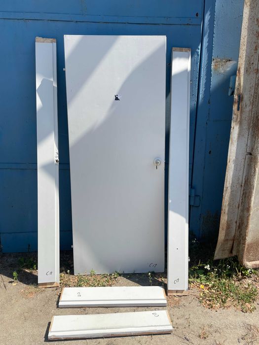 Продам двері міжкімнатні