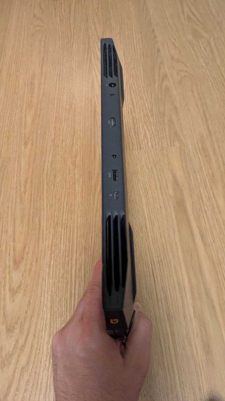 Dell G15 5511 i7-11800H 16GB DDR4 512GB SSD NMVE GeForce RTX 3050