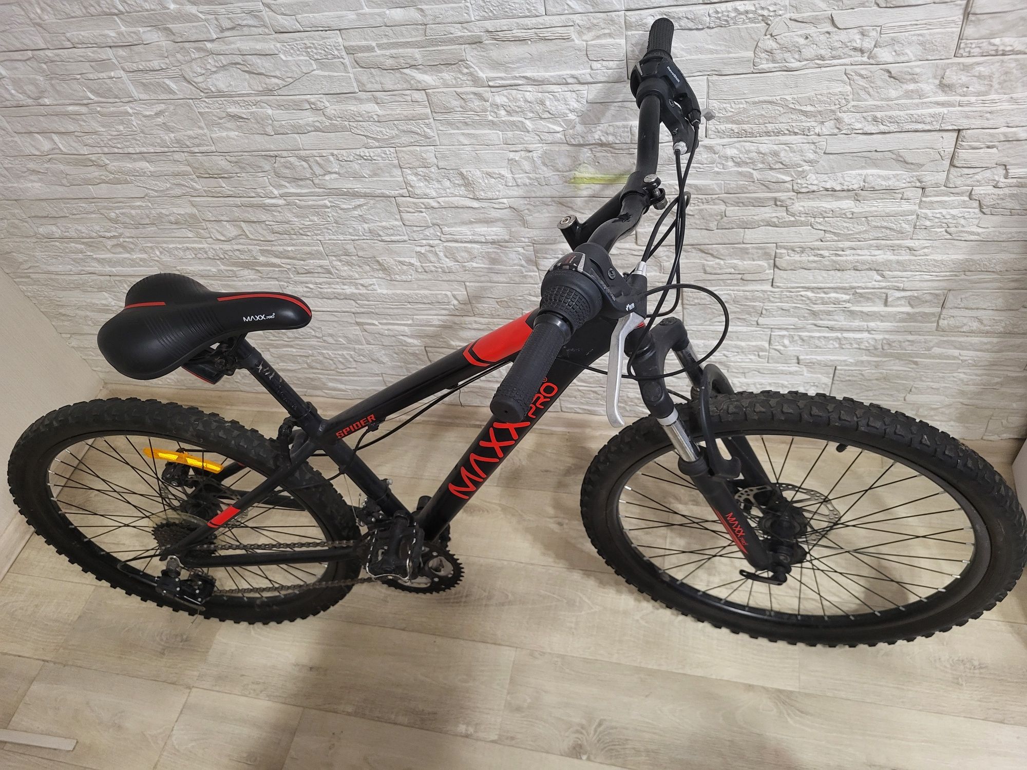 Велосипед 24" Maxx Pro Spider 12" черный
