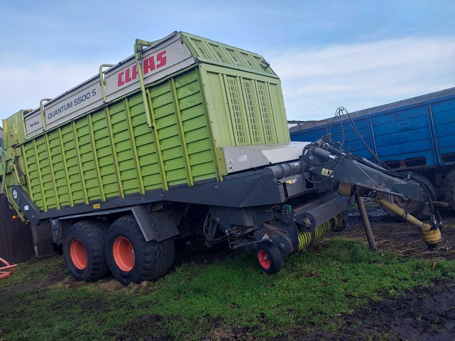 Przyczepa samozbierająca CLAAS