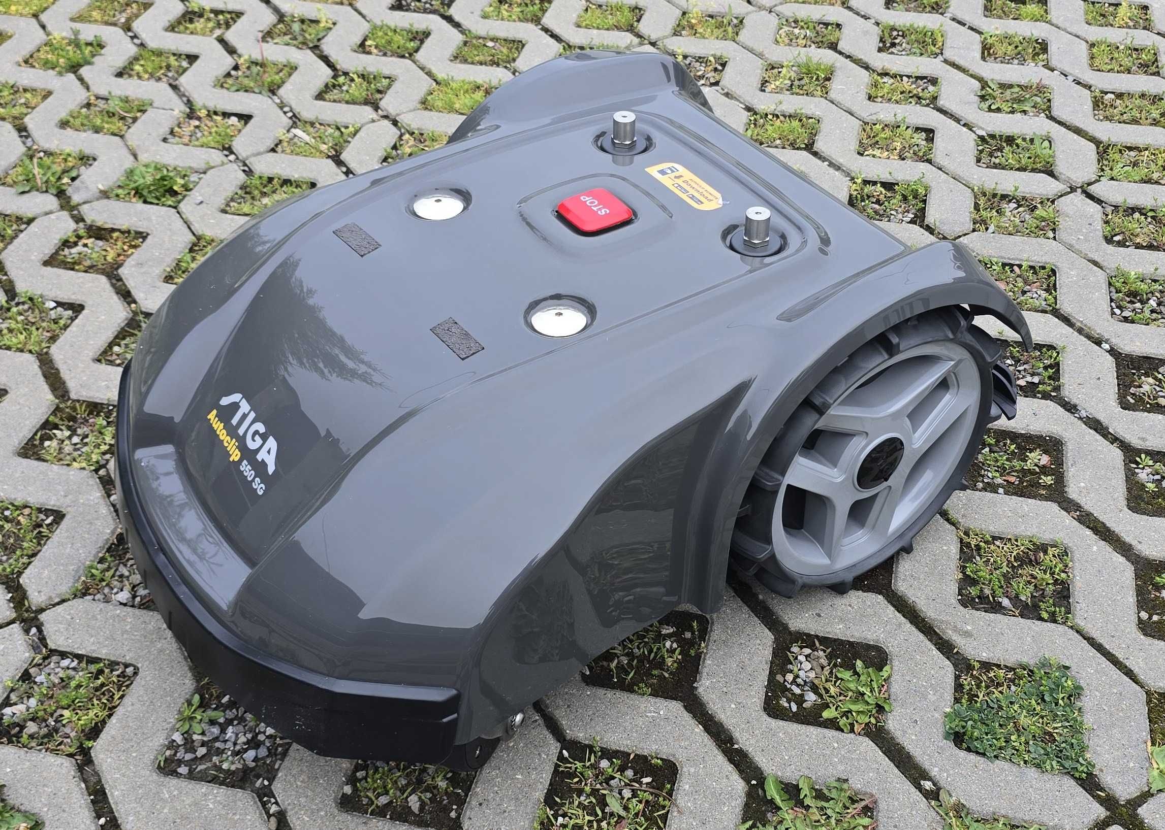 Robot koszący STIGA Autoclip 550 SG - Automatyczny - NOWY