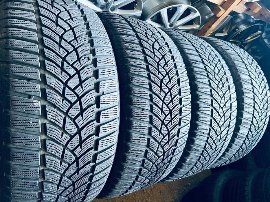 Шини Резина Зимові 235 45 18 Goodyear UltraGrip Performance+[21-22]4шт