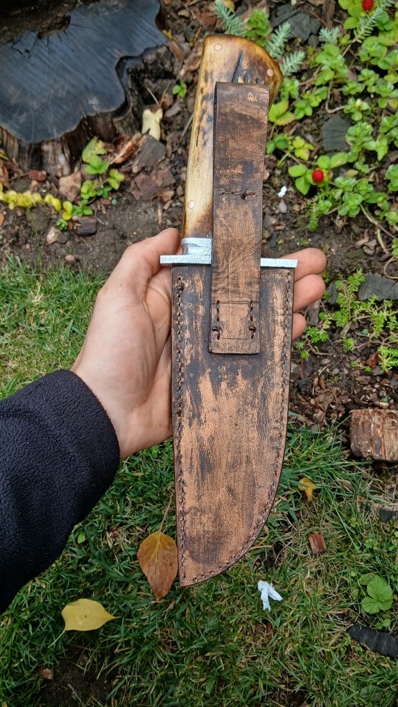 Ręcznie wykuty nóż Bowie konstrukcja Frame Handle. Inspirowany Drakulą