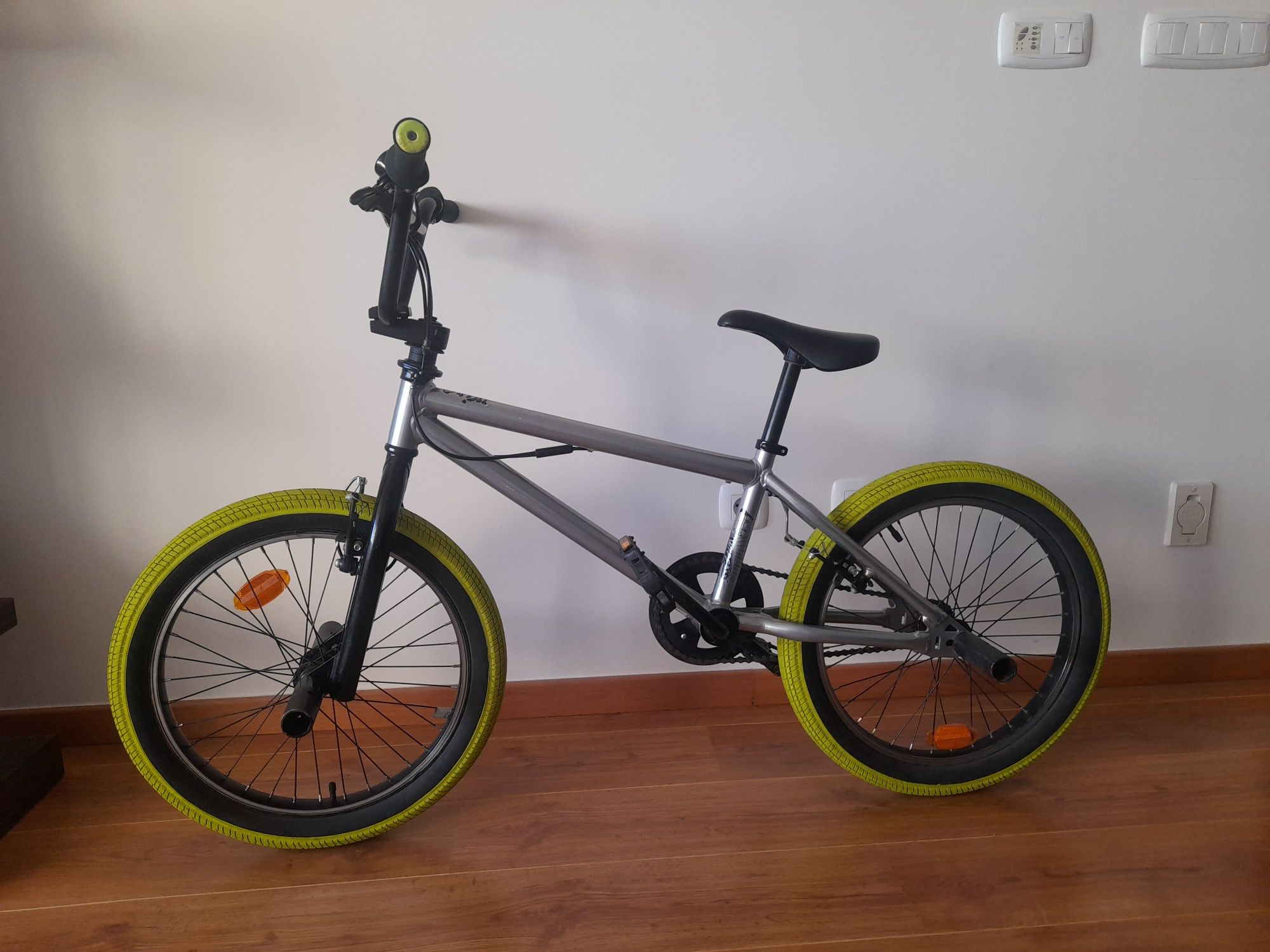 Bicicleta BMX Wipe 500, 20 Polegadas