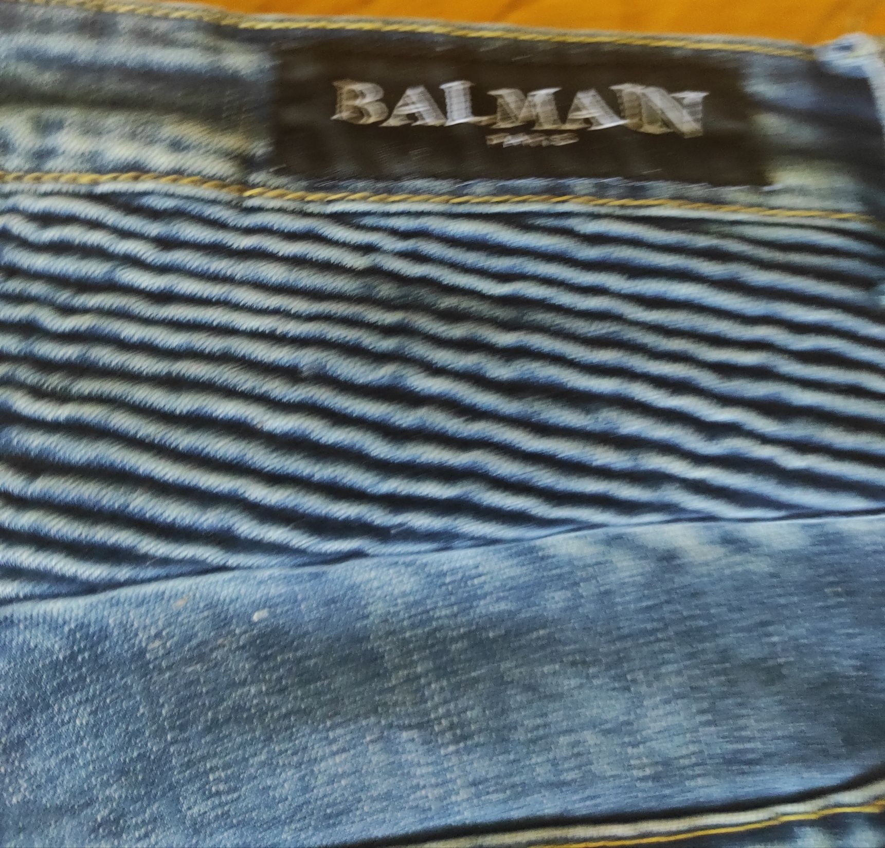 Oryginalne dżinsy Balmain