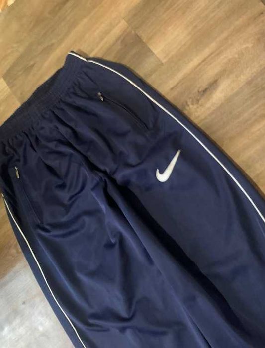 чорни штани Nike