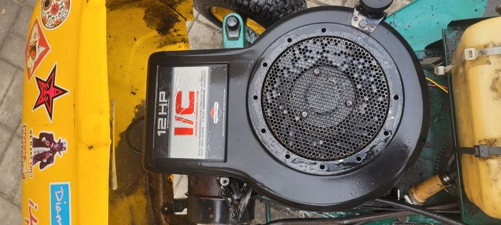 Kosiarka traktorek zdekompletowana, na czesci itp