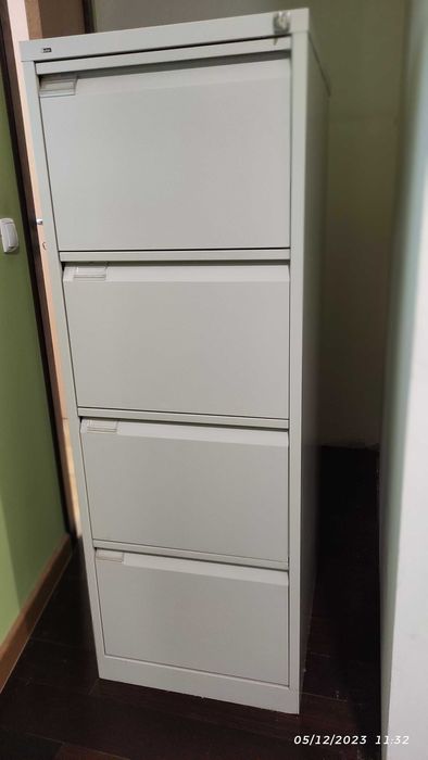 Arquivador 4 gavetas, vertical, como novo
