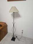 Vendo cadeiro alto para desocupar