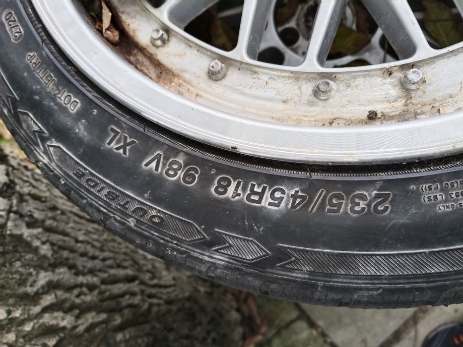 Tristar Snowpower 2  235/45/18 komplet 4sztuki stan Bdb