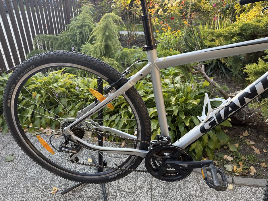 Rower crossowy Giant Roam 3 rozm. M 19,5” Shimano Acera 3x7