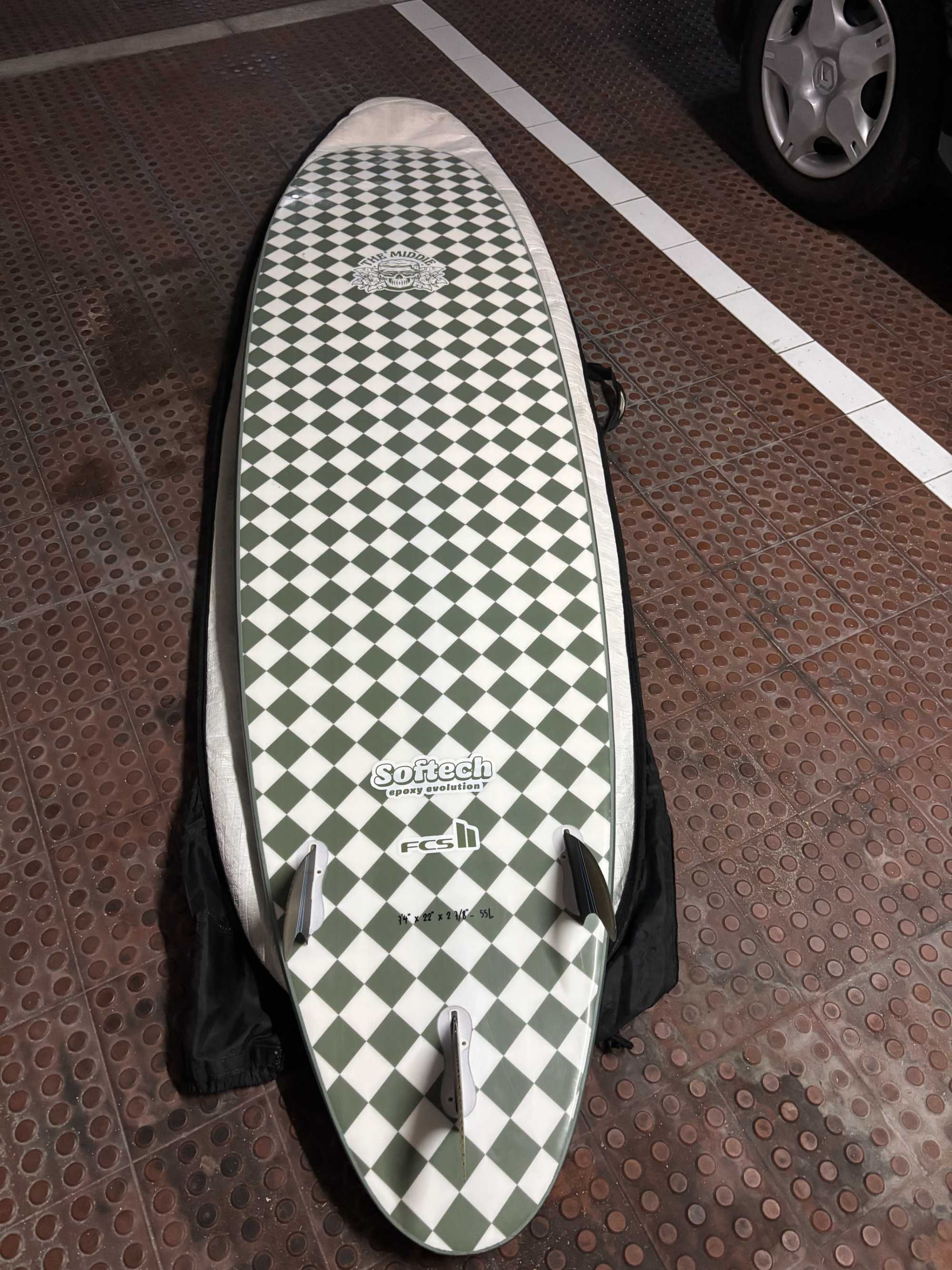 SurfBoard Softech – Middie Jade Diamonds