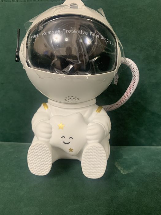 Лазерний нічник проектор зоряного неба «Астронавт»  Космонавт СИДИТ