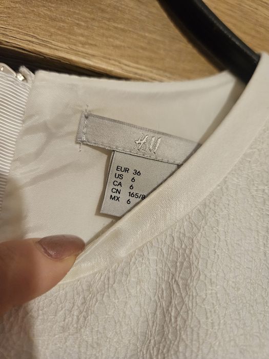 Elegancka Sukienka H&M , rozmiar 36. Stan idealny