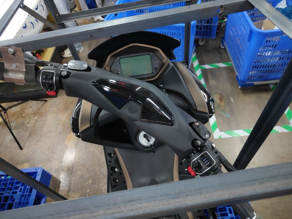 Електроскутер Макси Atlas Max Lithium Telbi Brave Yamaha NMax Electric