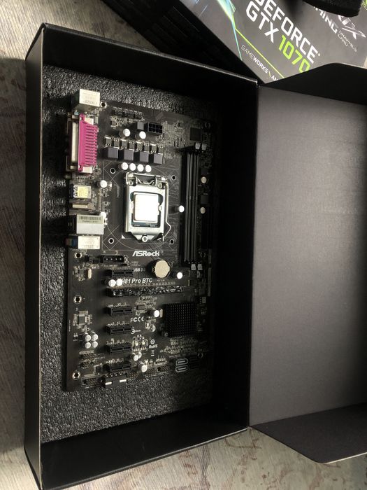 Материнська плата + процесор