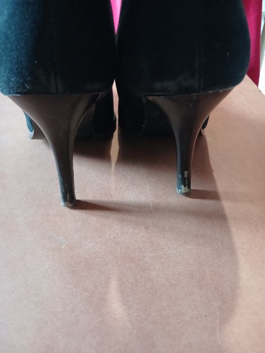 Продам зимові теплі чоботи ботфорти