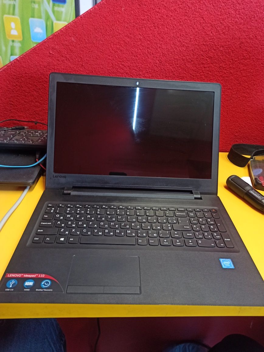 Продам ноутбук Lenovo 110-15IBR на запчастини