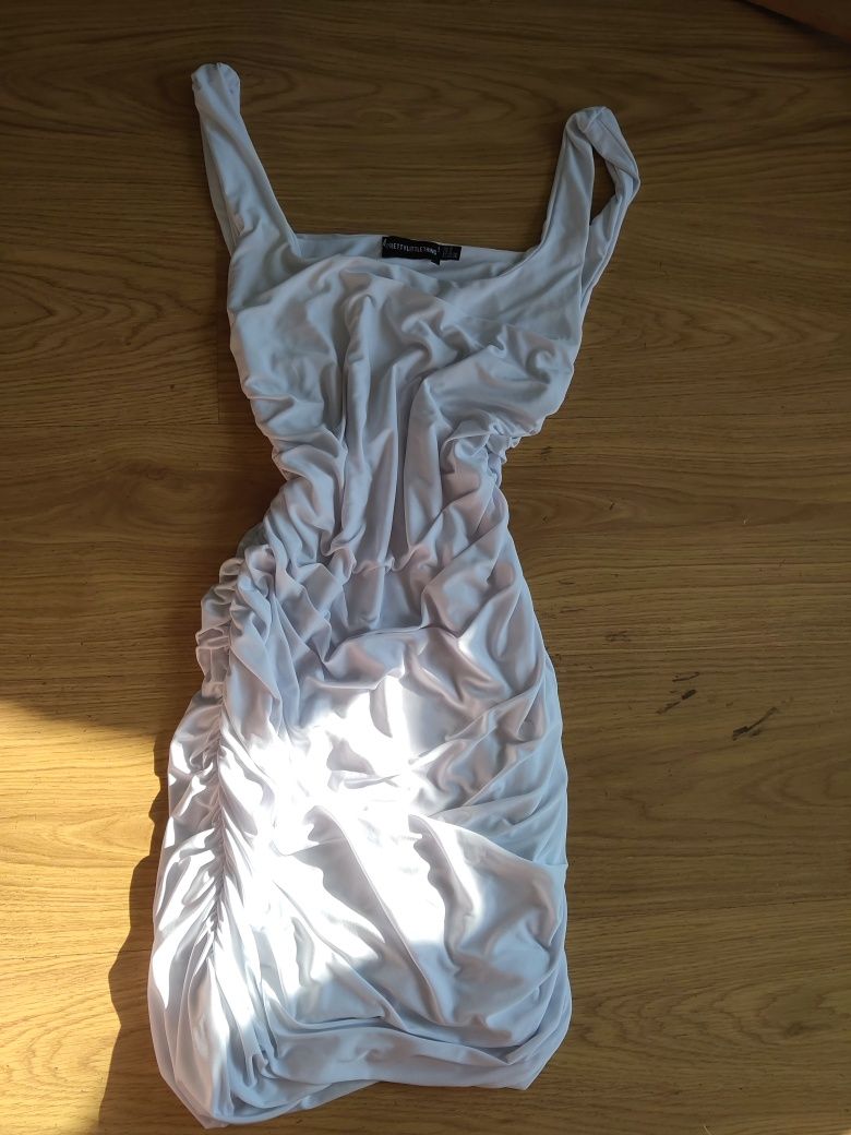 Drapowana sukienka 36