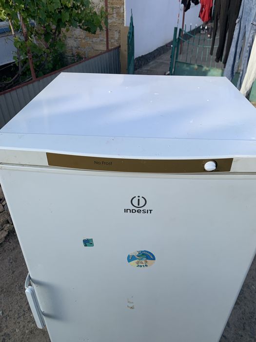 Морозильная камера Indesit