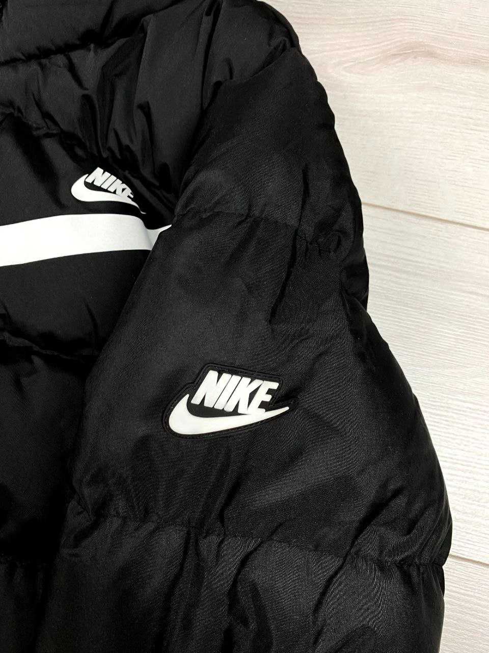 Куртка Nike Black з капюшоном