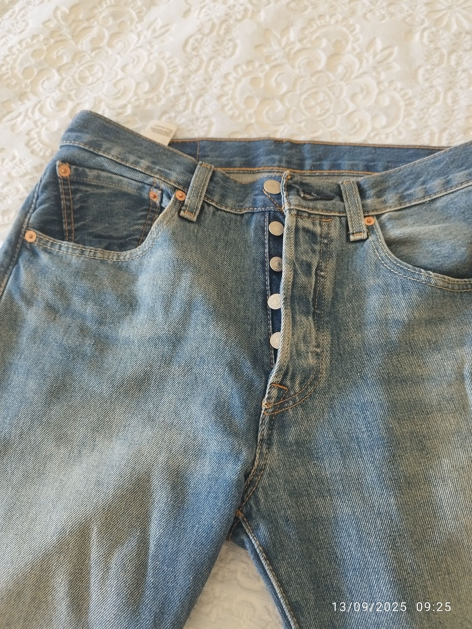 Vendo Levi's em muito bom estado tam.38