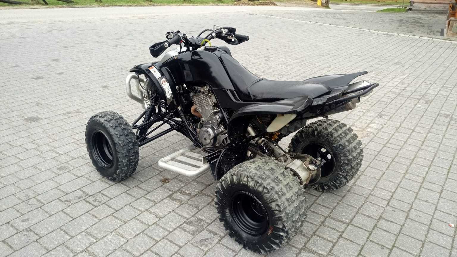 Yamaha Raptor 660