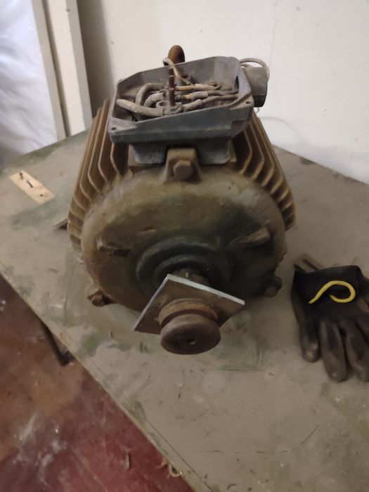 Продам двигун 7,5 кВт - 1500 об