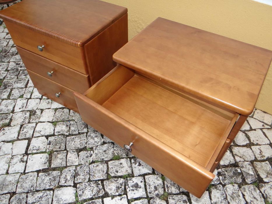 Mesinhas de cabeceira em Cerejeira