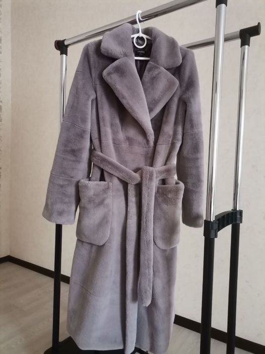 Пальто жіноче зі штучного хутра