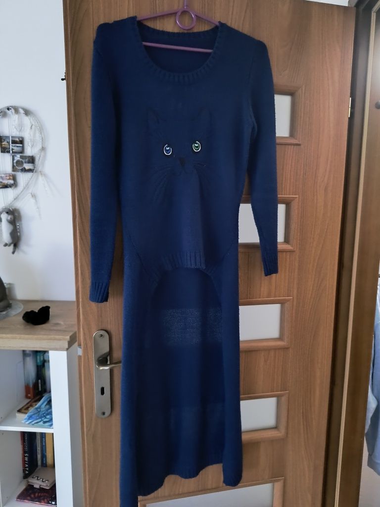 Niebieski sweter z kotem stan bdb