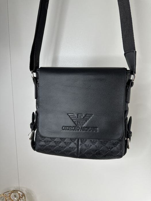 Saszetka męska,listonoszka na ramie Giorgio Armani skóra naturalna