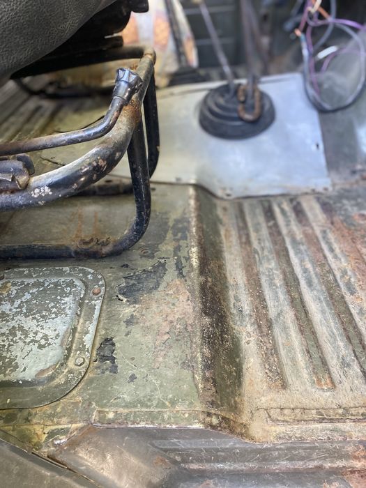 Уаз 469 на ходу нива ,шини болотяні цікавить обмін на квадроци