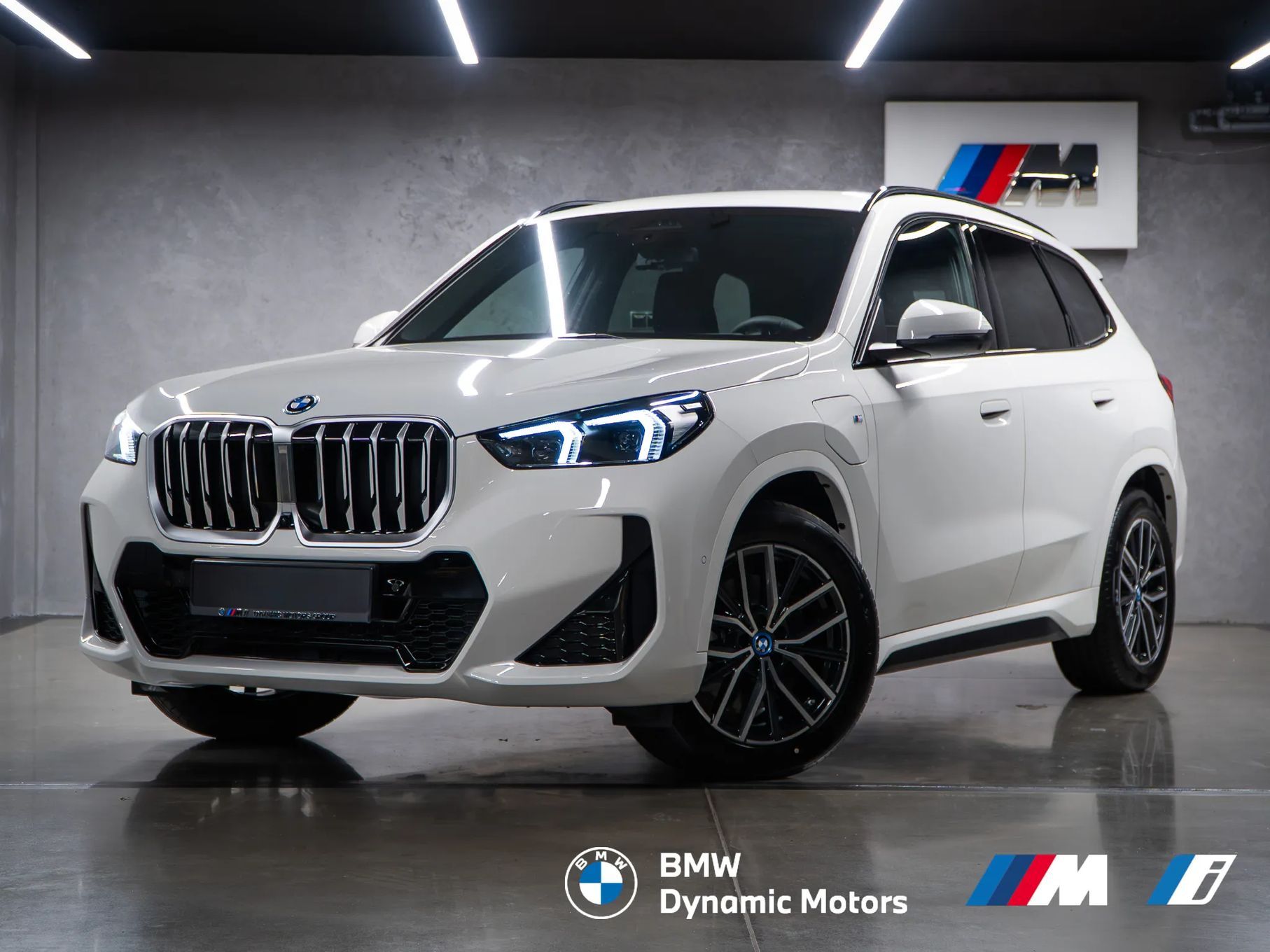 BMW X1 xDrive30e 326KM pHEV - DEMO 2025 - Kamera 360 - M Sport - HarmanKardon