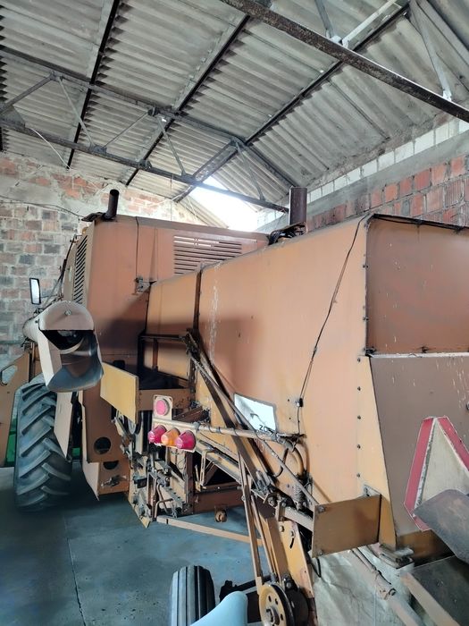 Kombajn zbożowy Bizon Zo 56 1988r