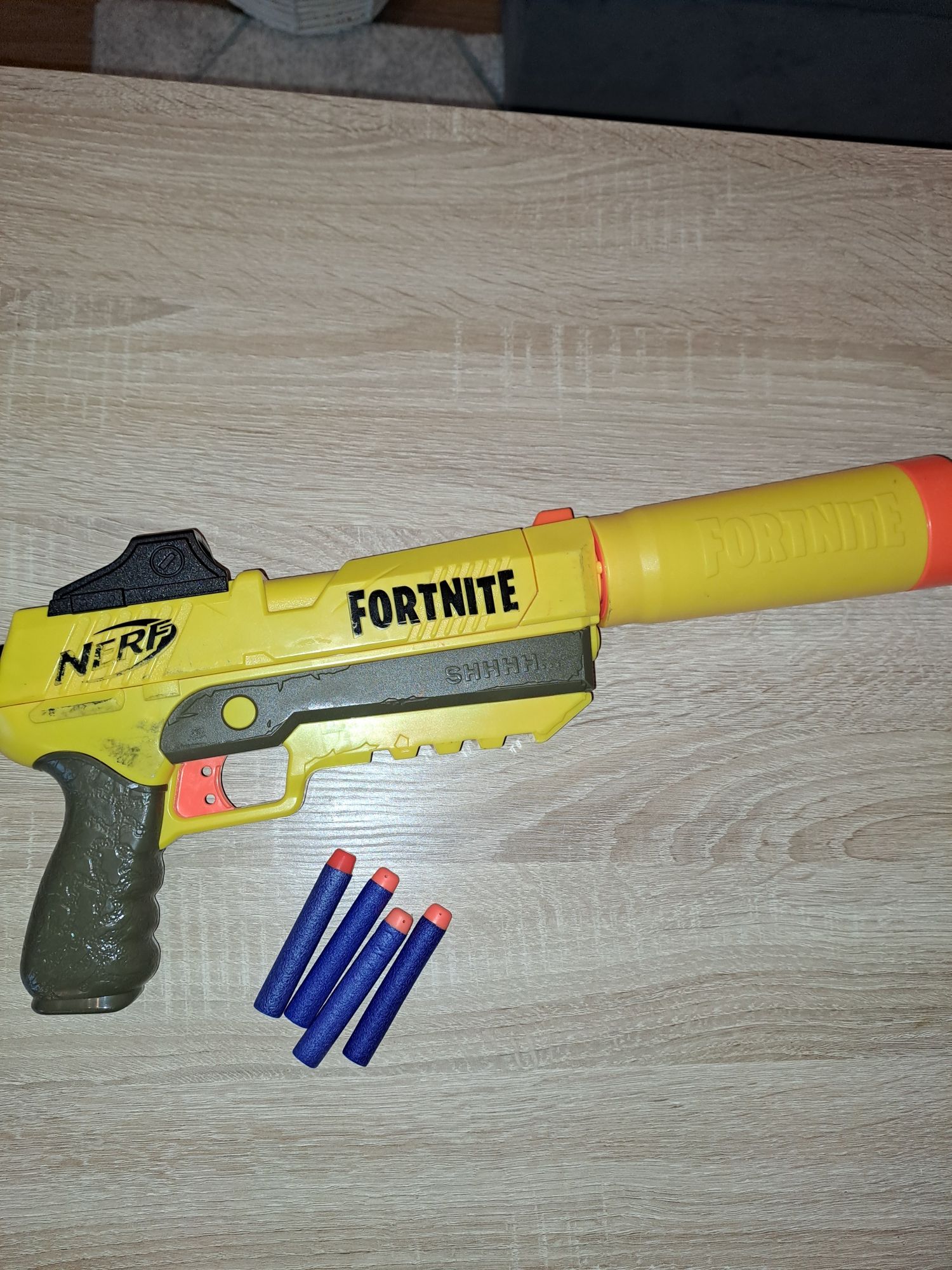 Pistolet firmy Nerf