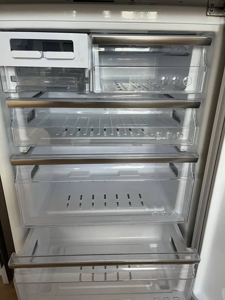 Холодильник Samsung RB33J3200SA, NoFrost