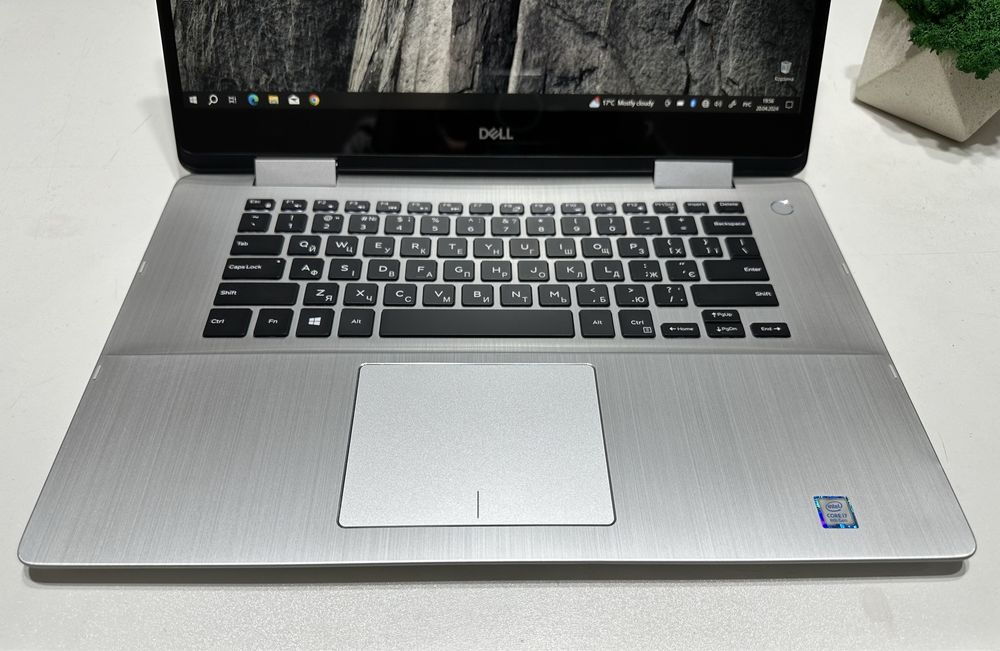 Dell Inspiron 15,6" 2in1 FHD IPS| i7-8565U|16Gb|SSD 512Gb|Замовлений