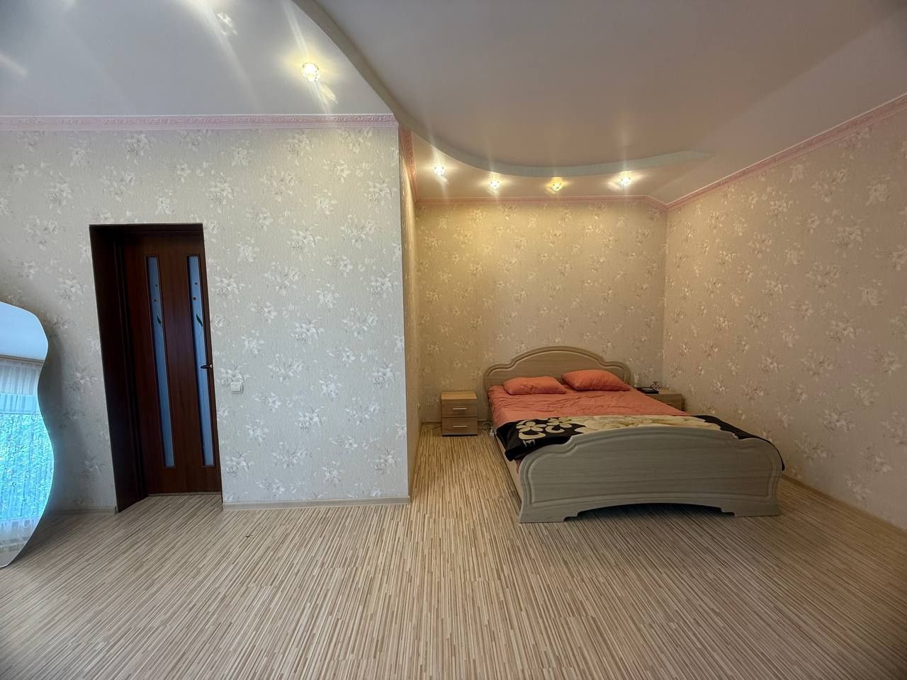 Продам дом в лесу. Песчанка . 223м2