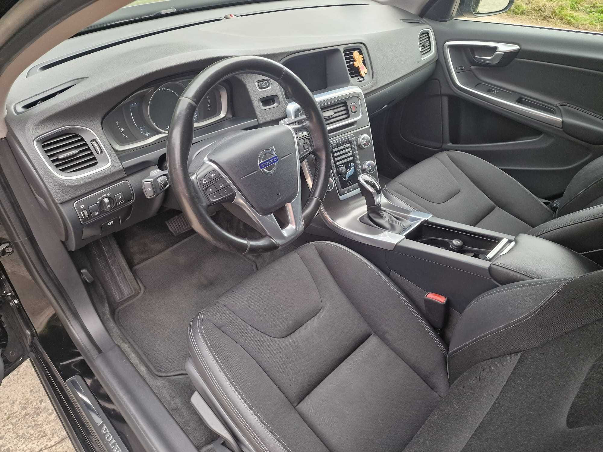 Volvo V60 D4 Drive-E Kinetic Automat – 2015 r. – 213 000 km